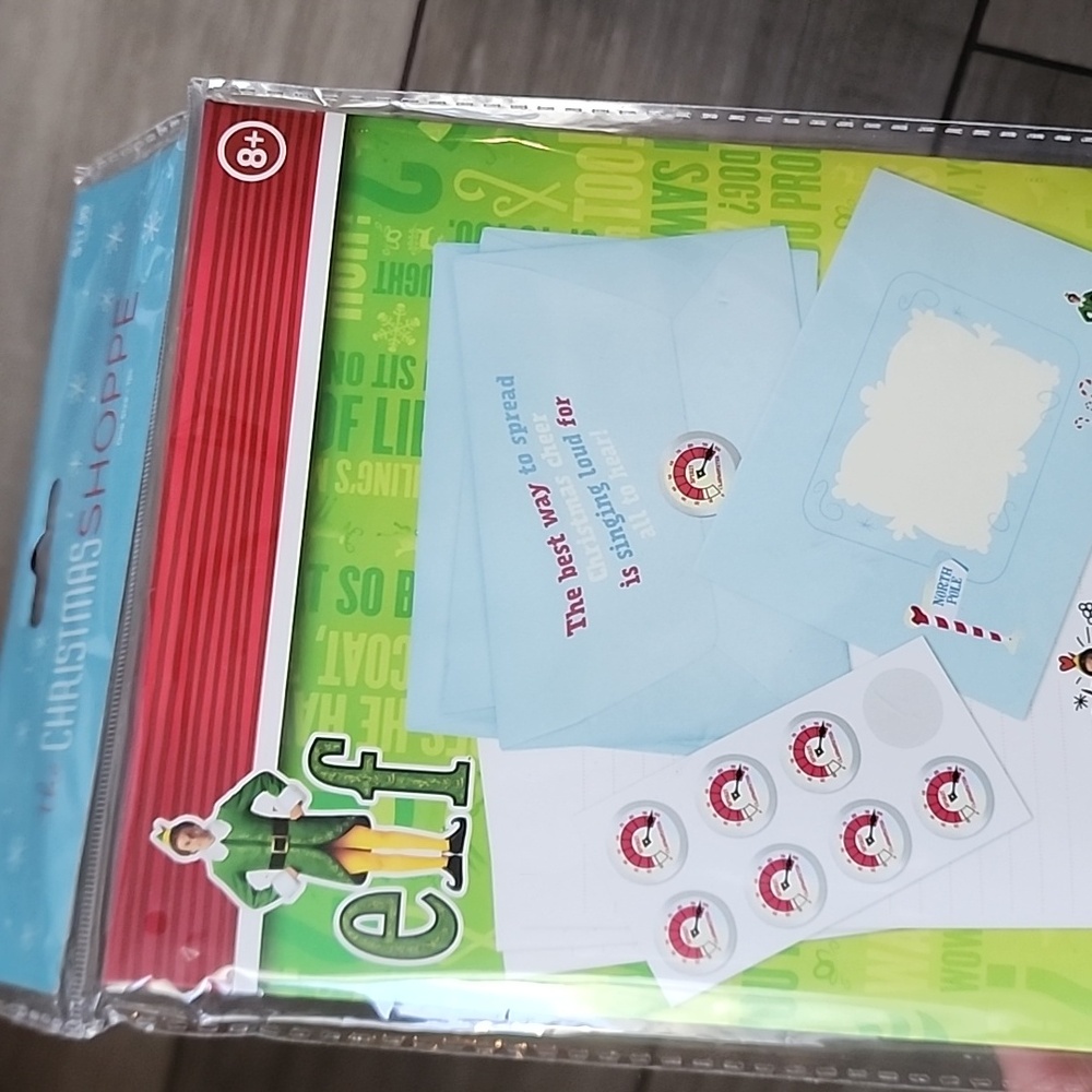 Elf Letter Writing Set - Picture 4 of 15